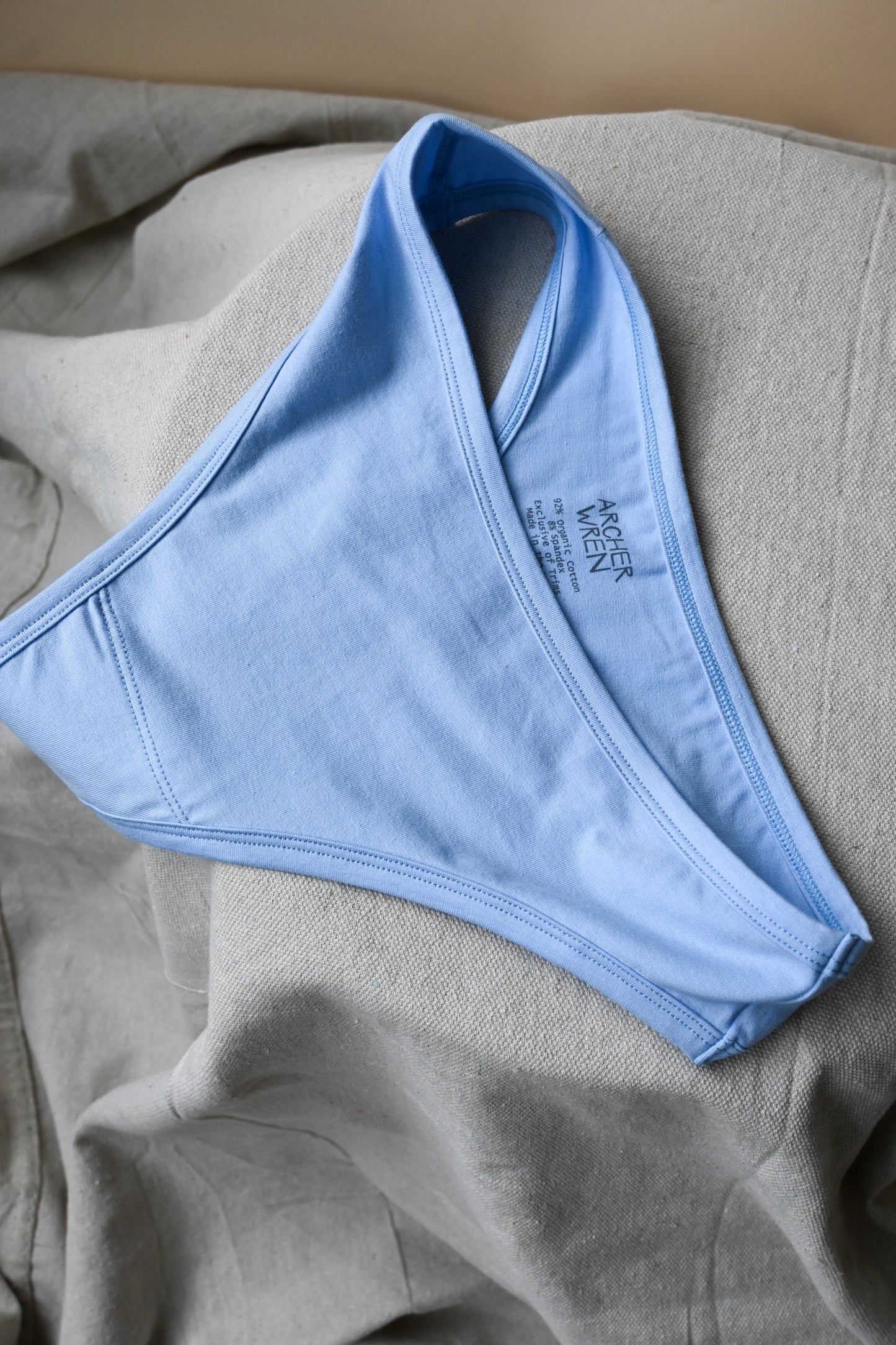 Lola Thong - Moonstone